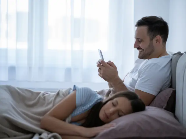 Ám ảnh khi mơ thấy chồng ngoại tình
