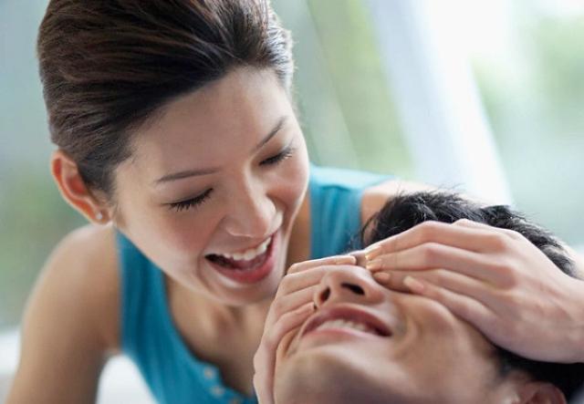 Tạo cảm xúc gắn kết giữa hai vợ chồng