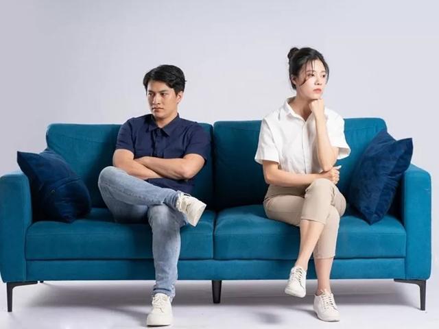 Đàn ông ngoại tình khi vợ biết vẫn giữ được bình tĩnh