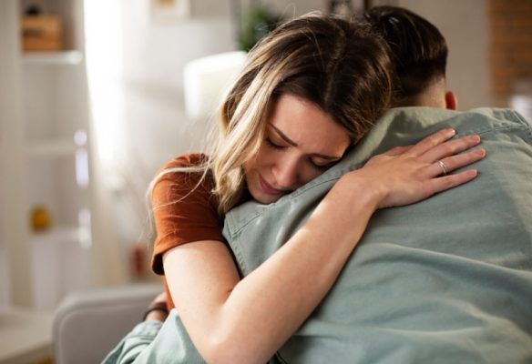 Cách làm vợ hết giận nhanh và hiệu quả cho chồng